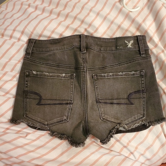 Shorts - Picture 2 of 3